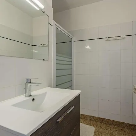 Apartment D'erromardie A 300m : Maison Basque Avec Terrasse, 3 Et Parking *