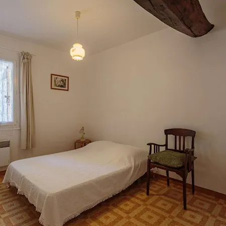 D'erromardie A 300m : Maison Basque Avec Terrasse, 3 Et Parking - Fr-1-4-589 *